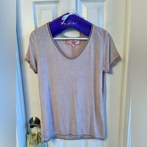 NWT lightweight top with shiny silver edging